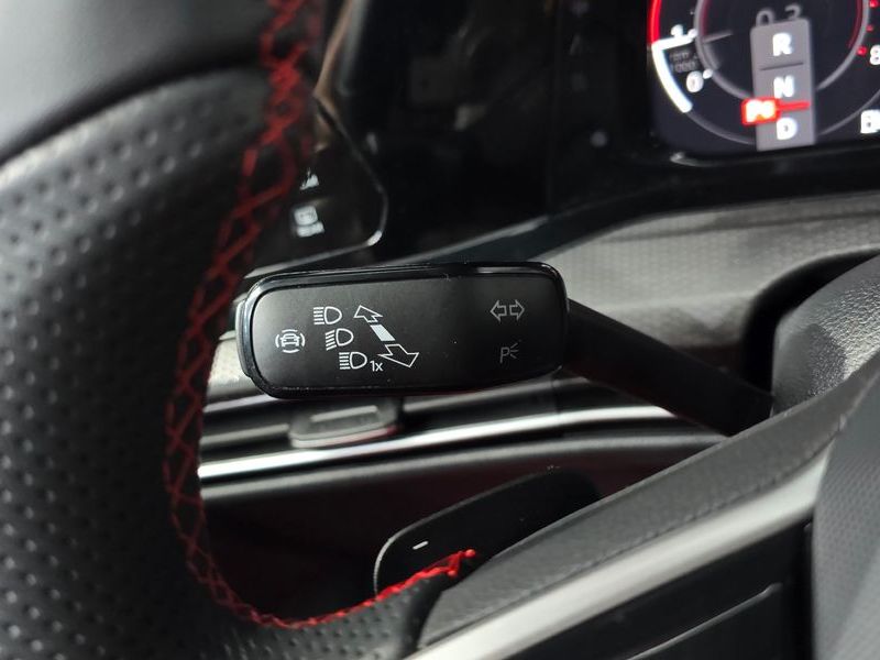 2024 Volkswagen Golf 2.0 GTI photo 29