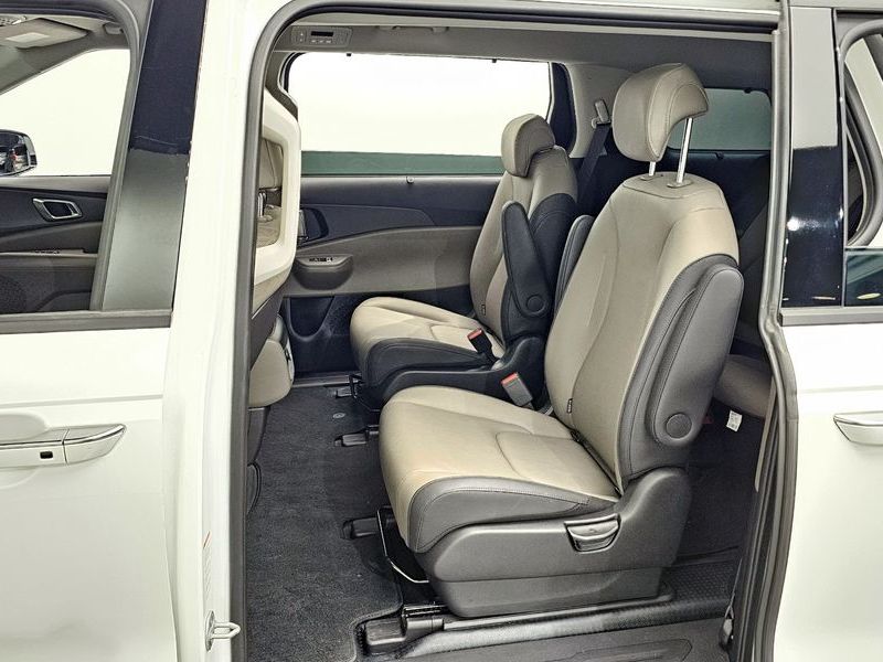 2024 Kia Carnival 9-Seater Noblesse photo 11