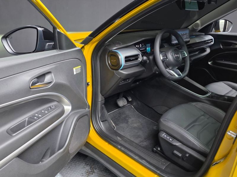 2024 Jeep 어벤저 Altitude photo 10