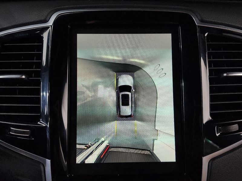 2023 Volvo XC90 B6 Ultimate Bright photo 15