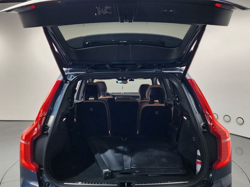 2023 Volvo XC90 B6 Ultimate Bright photo 28