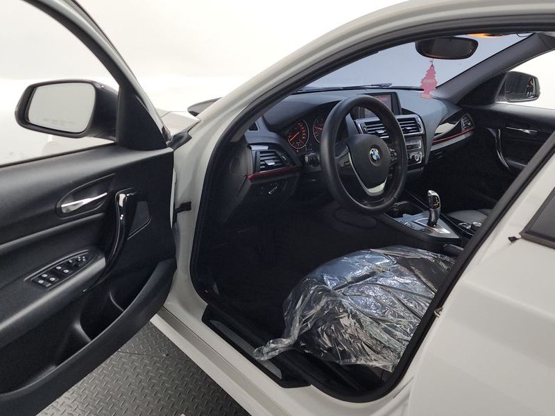 2016 BMW 1시리즈 118d Sport 5Door photo 10