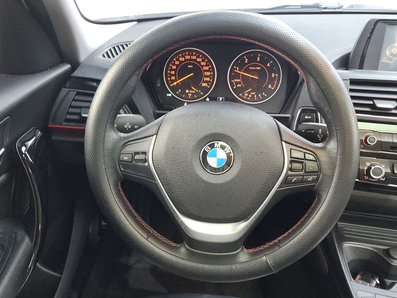 2016 BMW 1시리즈 118d Sport 5Door photo 12