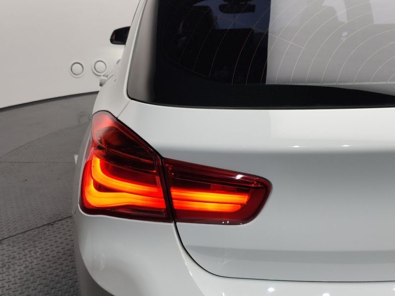 2016 BMW 1시리즈 118d Sport 5Door photo 23
