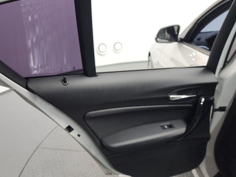 2016 BMW 1시리즈 118d Sport 5Door photo 25