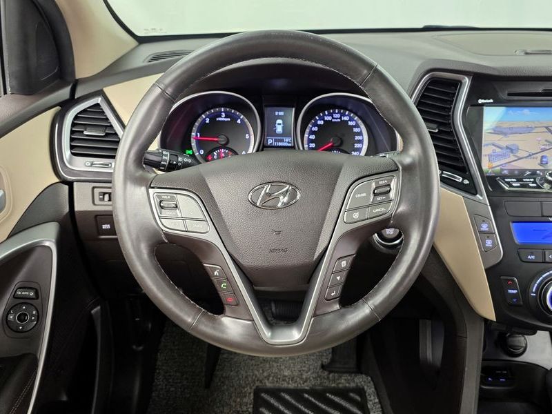 2015 Hyundai Santa Fe Diesel(e-VGT) 2.0 2WD Premium photo 13