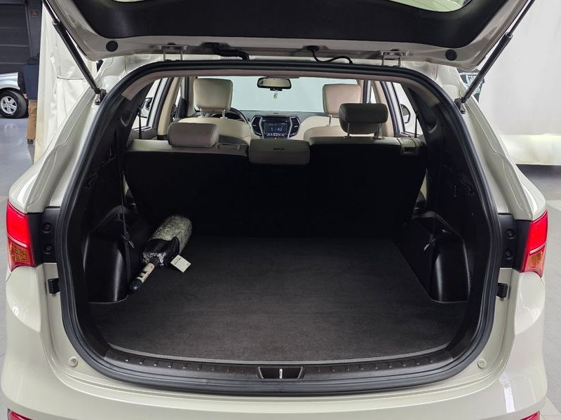 2015 Hyundai Santa Fe Diesel(e-VGT) 2.0 2WD Premium photo 20