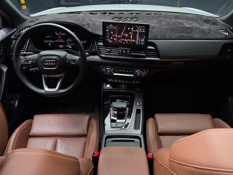 2023 Audi Q5 45 TFSI Quattro Premium Sportback photo 7
