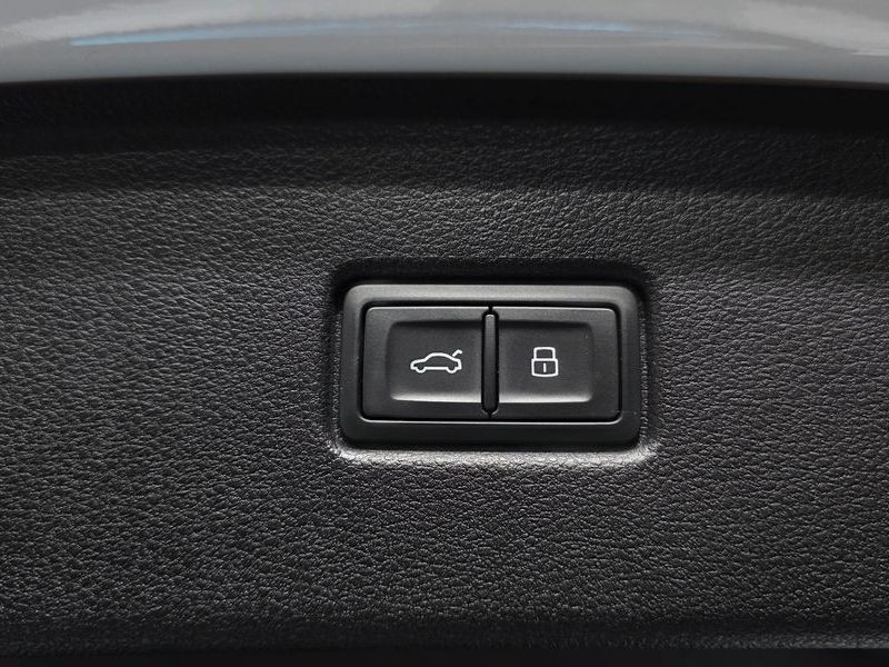 2023 Audi Q5 45 TFSI Quattro Premium Sportback photo 20