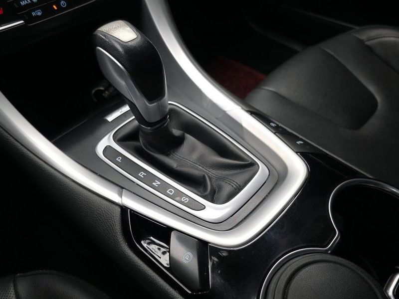 2015 Ford Mondeo 2.0 Trend photo 9