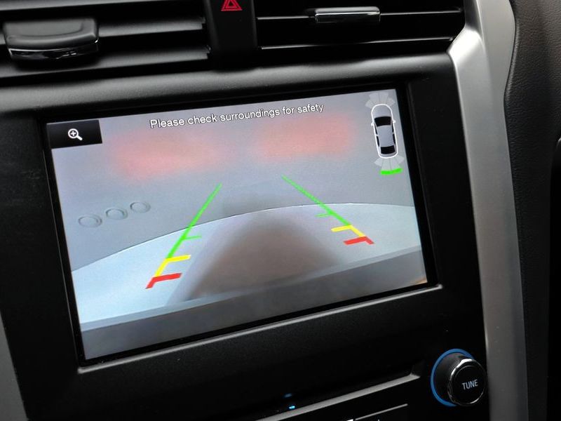 2015 Ford Mondeo 2.0 Trend photo 13