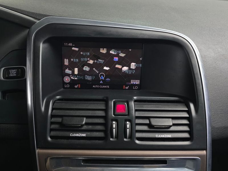 2017 Volvo XC60 D3 1st photo 13