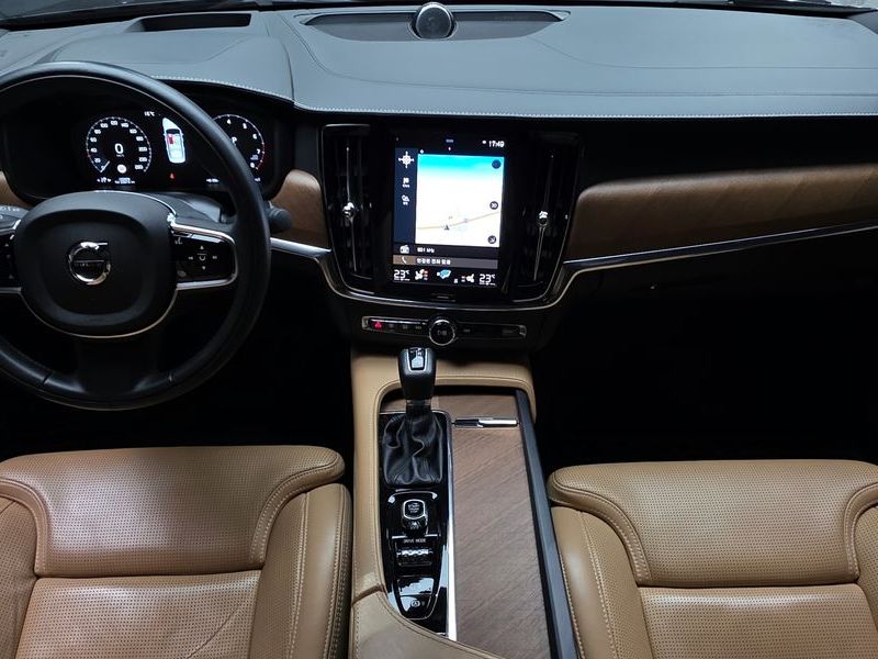 2020 Volvo S90 T5 Inscription photo 7