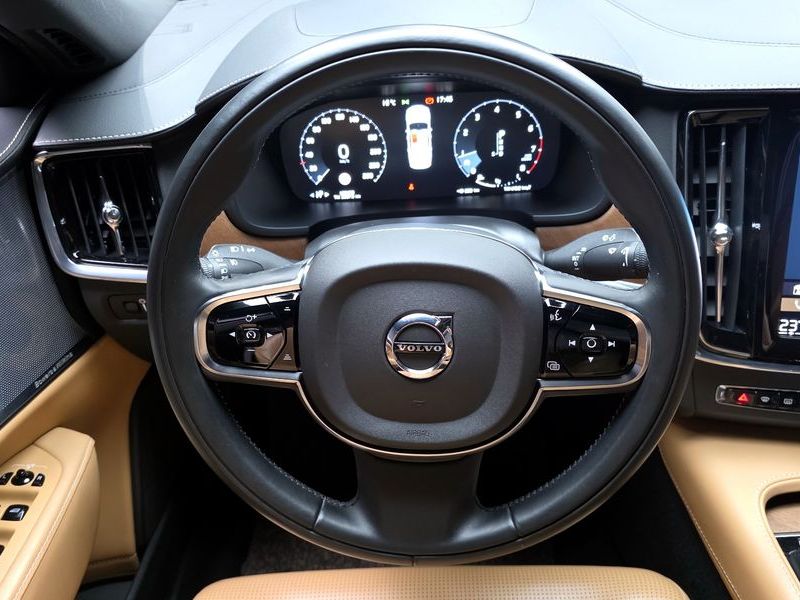 2020 Volvo S90 T5 Inscription photo 13