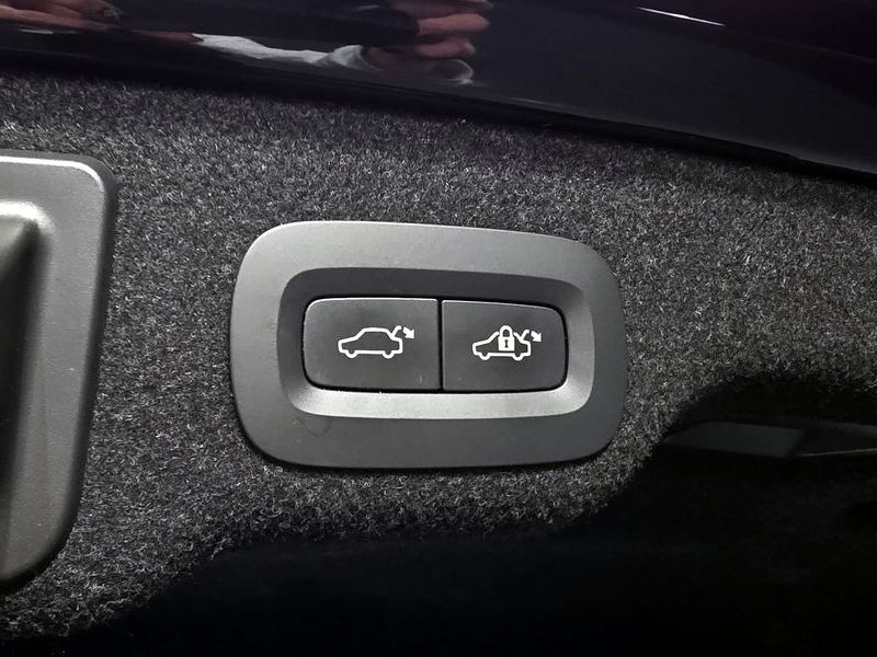 2020 Volvo S90 T5 Inscription photo 19