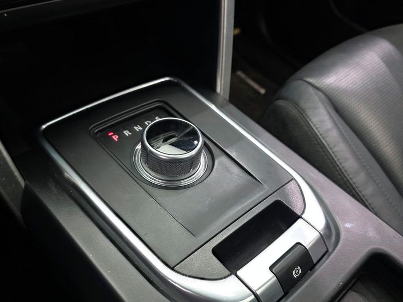 2015 Land Rover Discovery Sport 2.2 SD4 HSE Luxury photo 9