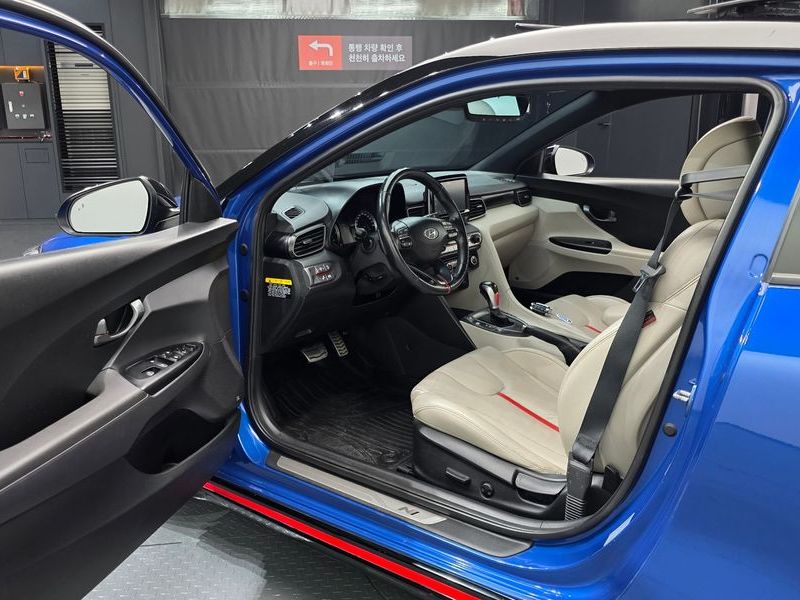 2018 Hyundai 벨로스터 1.6 Turbo Sport Core photo 11