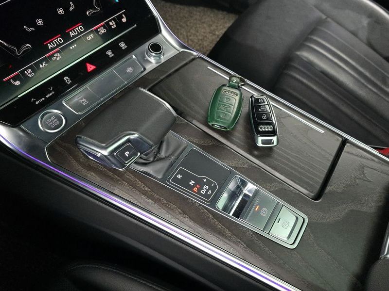 2020 Audi A6 45 TFSI Premium photo 9