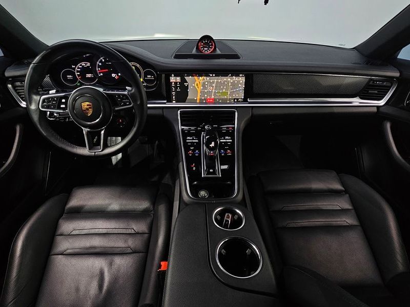 2018 Porsche Panamera 3.0 AWD photo 7