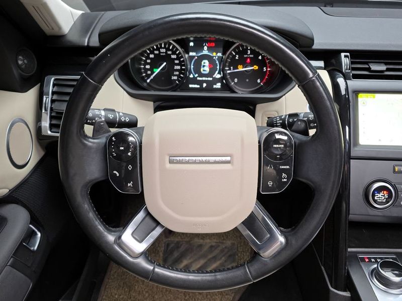 2020 Land Rover Discovery 2.0 SD4 SE photo 13