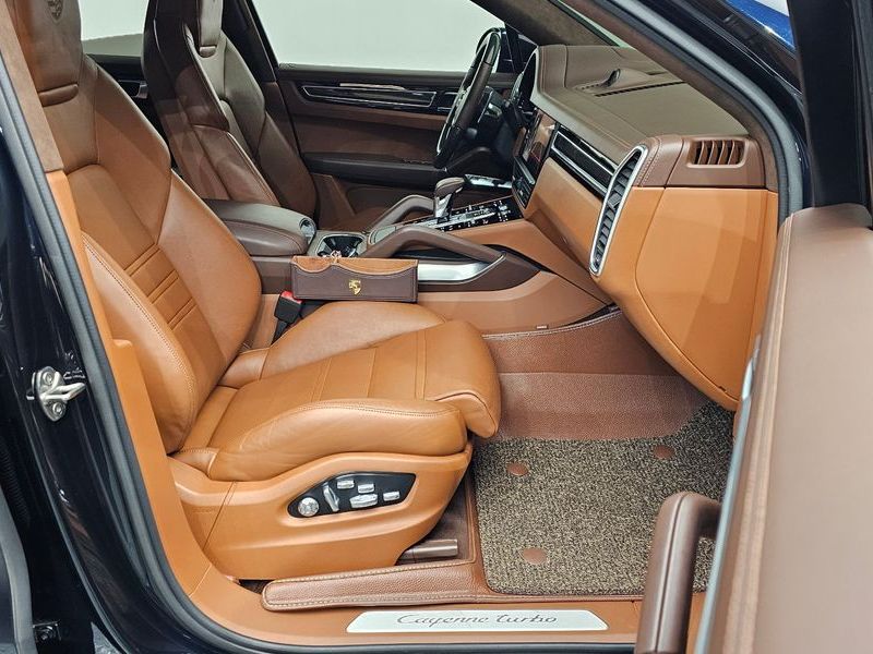 2021 Porsche Cayenne 4.0 Turbo Coupe photo 10