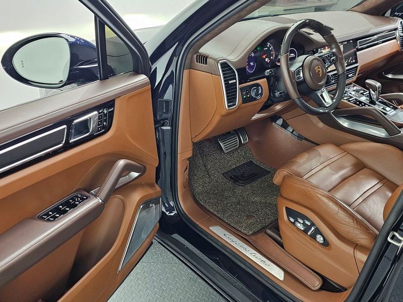 2021 Porsche Cayenne 4.0 Turbo Coupe photo 11