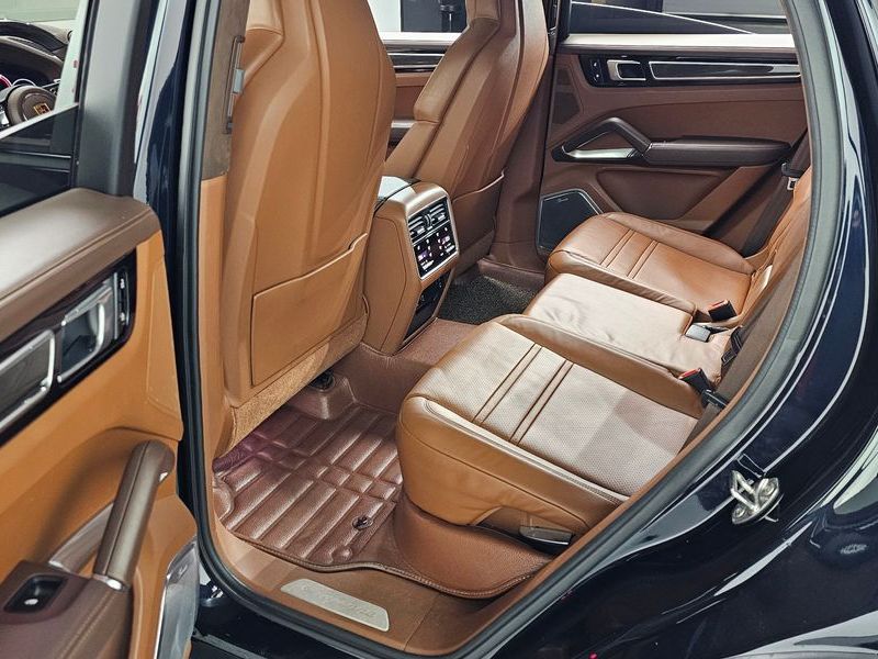 2021 Porsche Cayenne 4.0 Turbo Coupe photo 12