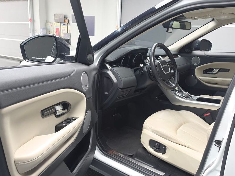 2018 Land Rover Range Rover Evoque 2.0 TD4 HSE photo 10