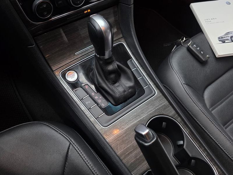 2018 Volkswagen Passat 2.0 TSI B7 photo 9
