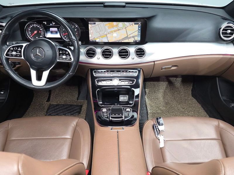 2019 Mercedes-Benz E-Class E300 Avantgarde photo 7