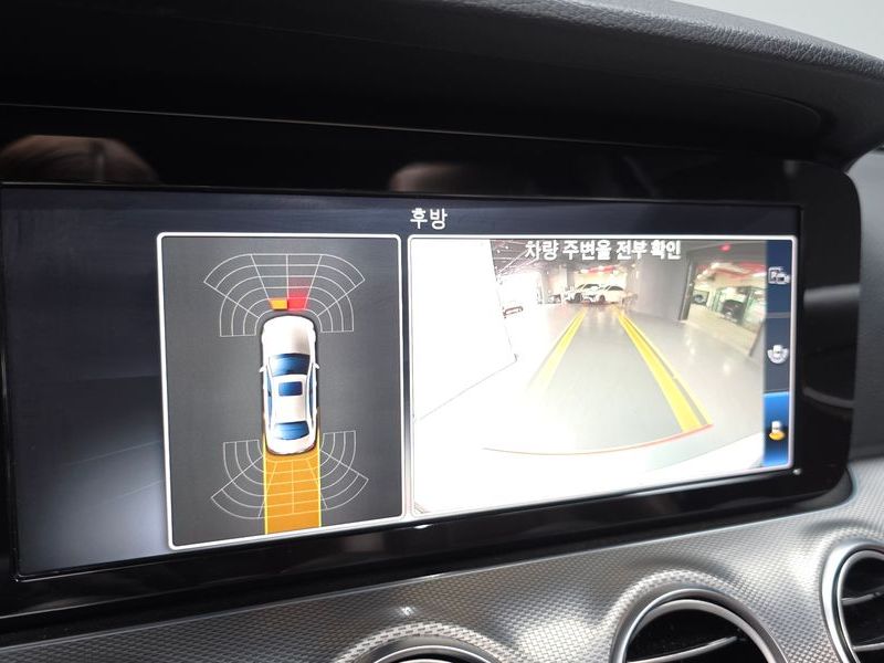 2019 Mercedes-Benz E-Class E300 Avantgarde photo 15