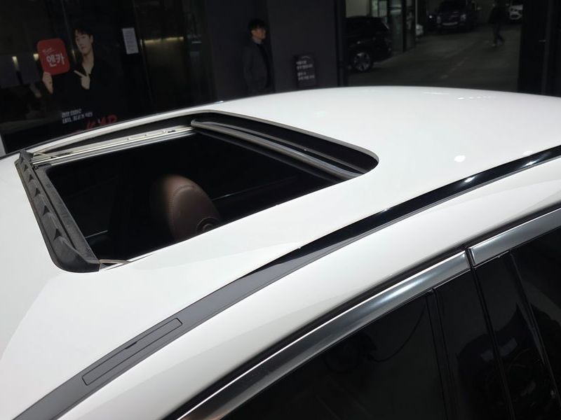 2019 Mercedes-Benz E-Class E300 Avantgarde photo 16
