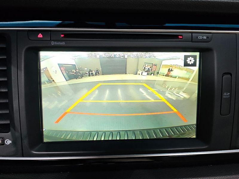 2015 Kia Carnival 9-seater Prestige photo 16