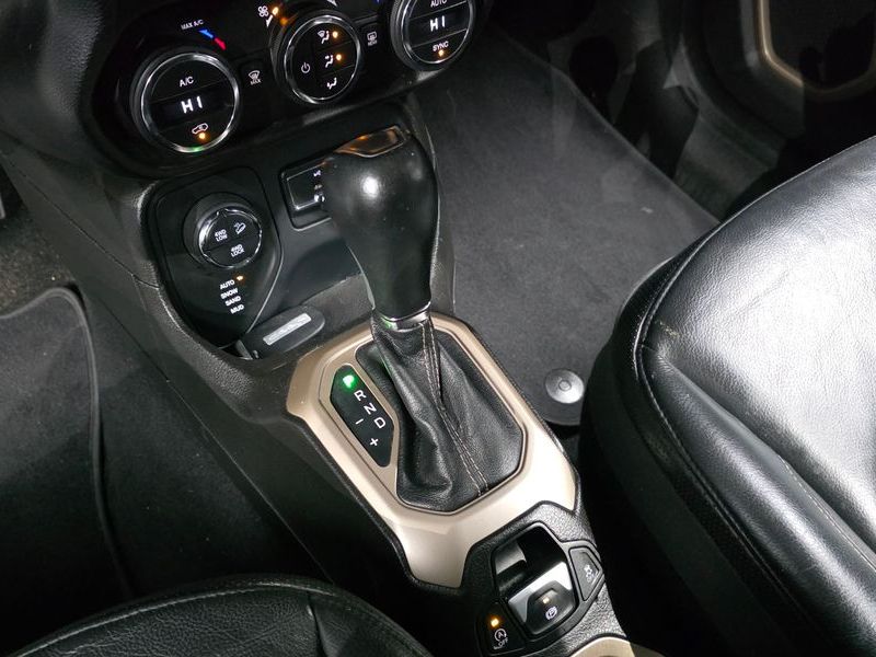 2017 Jeep Renegade 2.0 Diesel Limited AWD photo 9