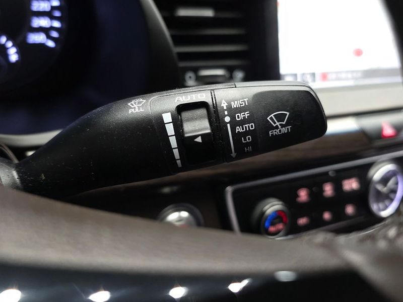 2017 Kia K7 Prestige photo 28