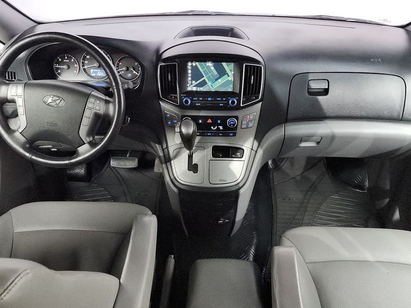 2017 Hyundai 그랜드 스타렉스 11-Seater Wagon Modern Special photo 7
