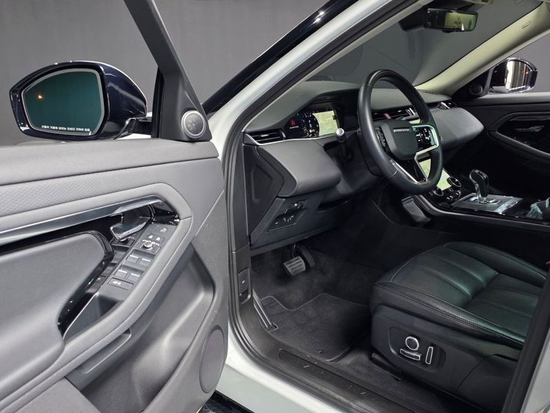 2021 Land Rover Range Rover Evoque P250 S photo 10