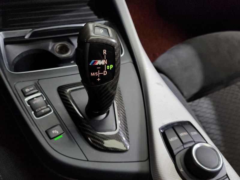2018 BMW 1시리즈 118d M Sport Shadow 5 Door photo 9