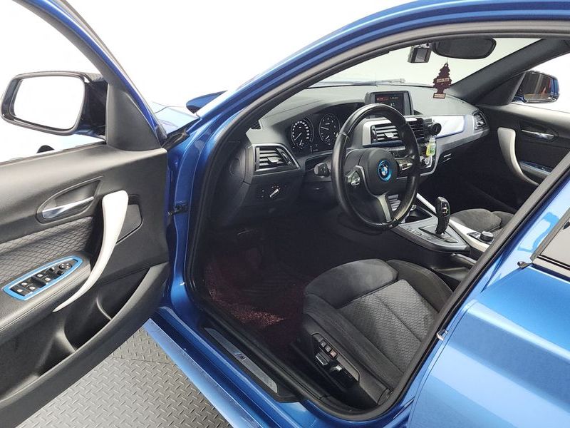 2018 BMW 1시리즈 118d M Sport Shadow 5 Door photo 10