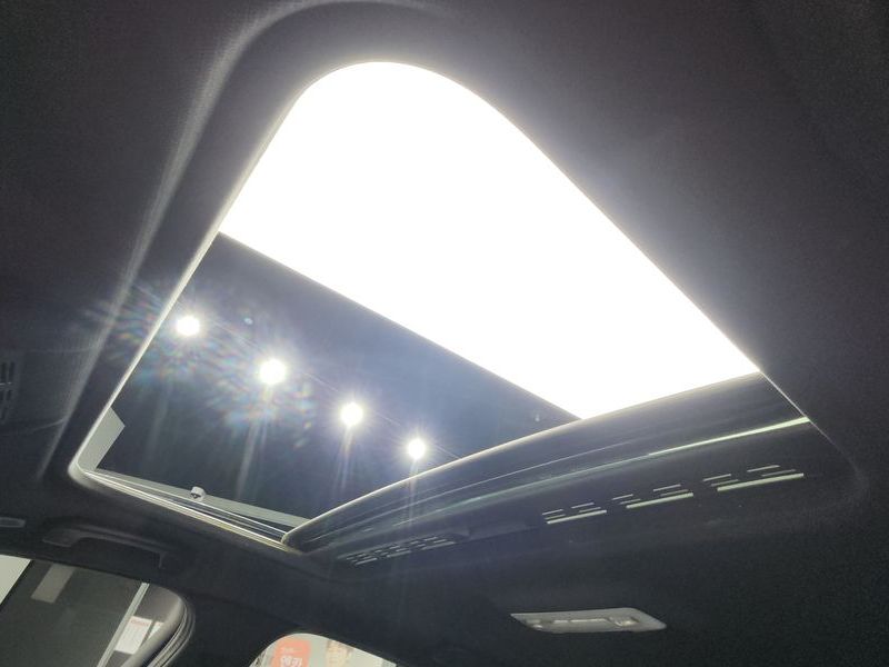 2018 BMW 1시리즈 118d M Sport Shadow 5 Door photo 19