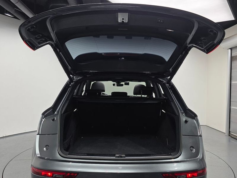 2021 Audi Q5 45 TFSI Quattro Premium photo 20