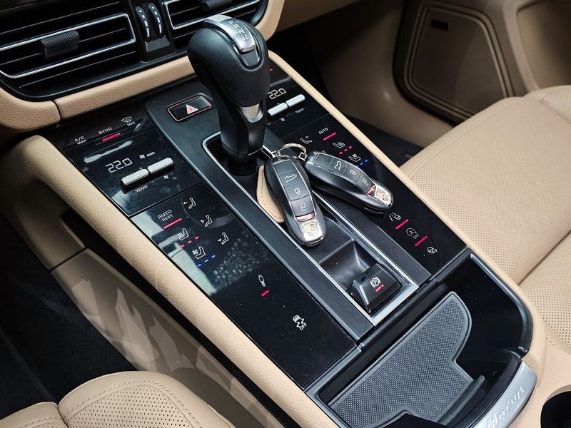 2022 Porsche Macan 2.9 S photo 9