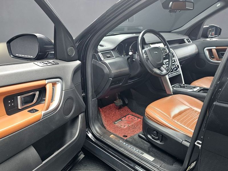 2017 Land Rover Discovery Sport 2.0 TD4 HSE Luxury photo 10