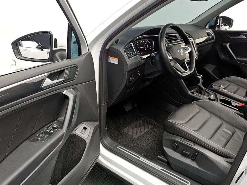 2022 Volkswagen Tiguan 2.0 TDI 4Motion Prestige photo 10
