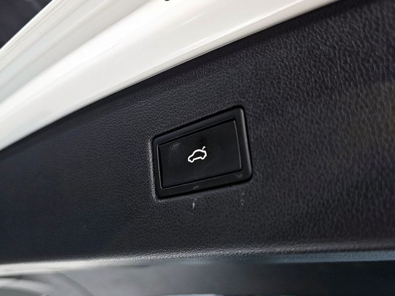 2022 Volkswagen Tiguan 2.0 TDI 4Motion Prestige photo 18