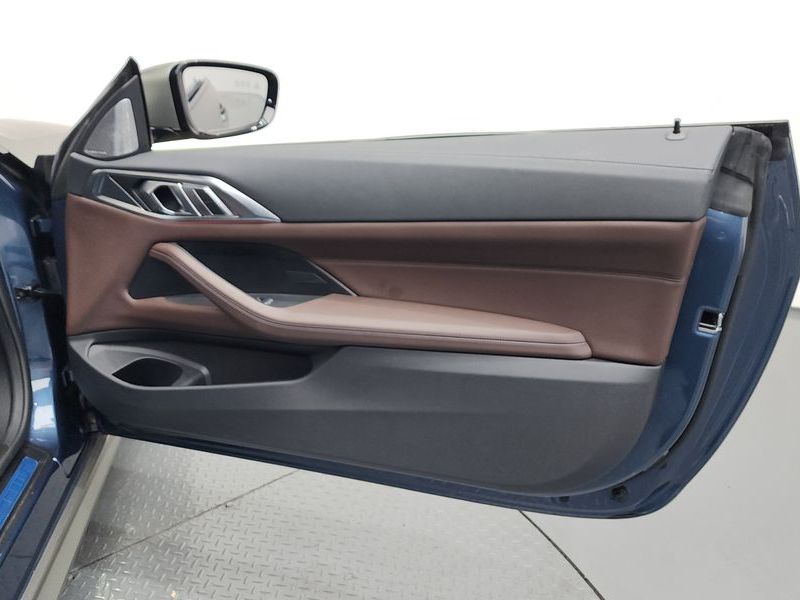 2021 BMW 4 Series 420i M Sport Convertible photo 25