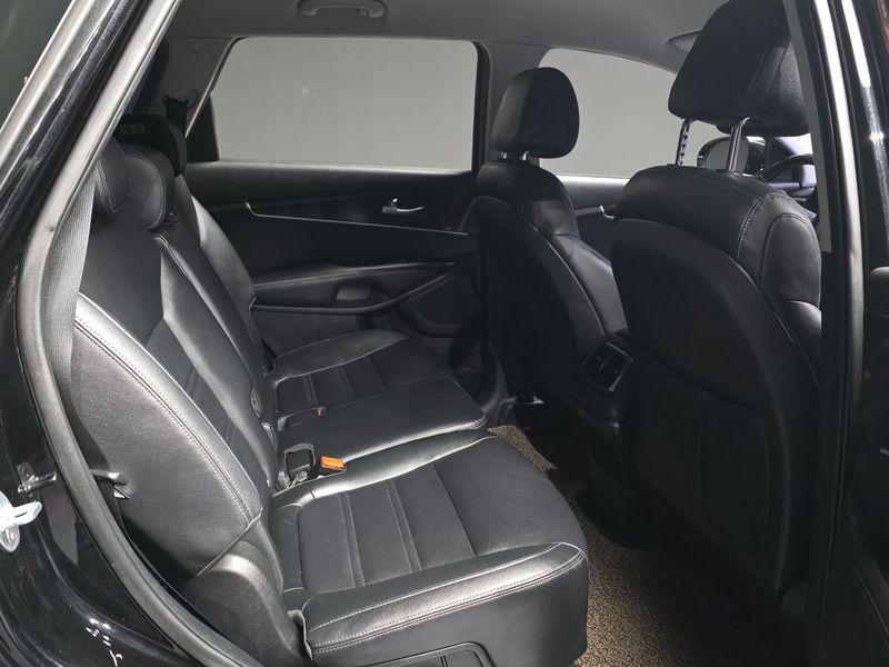 2016 Kia Sorento Diesel 2.0 2WD Prestige photo 12