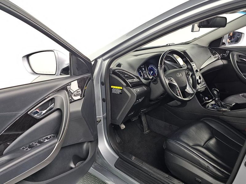 2016 Hyundai Grandeur HG240 Modern photo 11