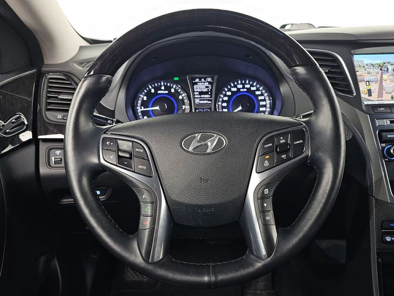 2016 Hyundai Grandeur HG240 Modern photo 13