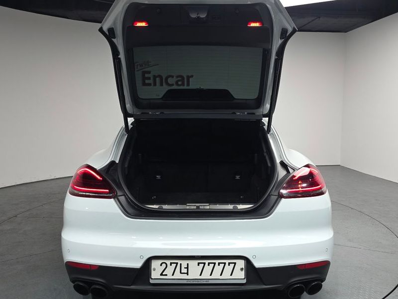 2016 Porsche Panamera 4.8 GTS 970 photo 20